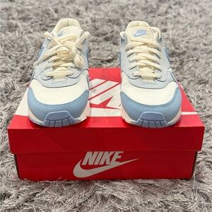 Nike Air Max 1 Blue Tint. Womens 7 / GS 5.5Y